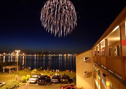 Comfort On The Bay 2* Port Orchard